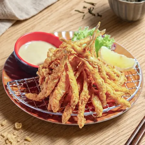 Shirauo Karaage — Crispy fried whitebait with garlic mayo