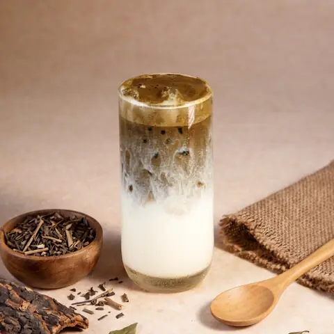 Hojicha Latte — Roasted, nutty Japanese green tea with milk