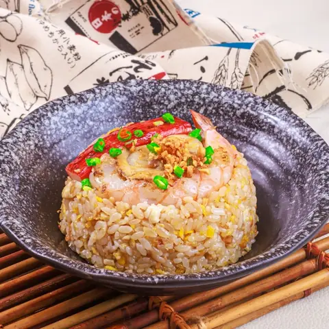 Kaisen Yakimeshi — Seafood fried rice