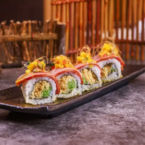 Mangetsu Kamo Maki — Smoked duck with spicy mango salsa