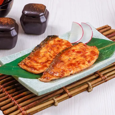 Salmon Karamiso — Grilled salmon with spicy miso sauce