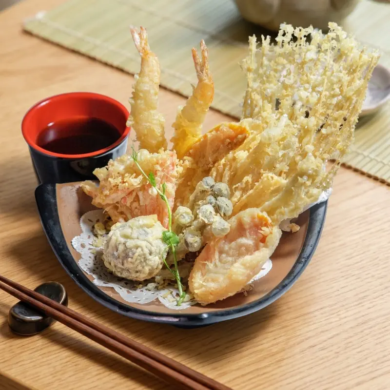 Tempura moriawase: prawn and vegetable tempura